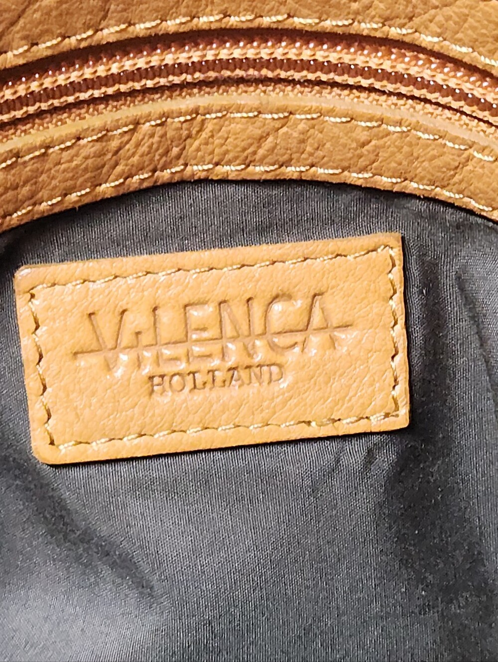 Vilenca Holland Genuine Tan Leather Convertible Crossbody Satchel Bag - Picture 8 of 13